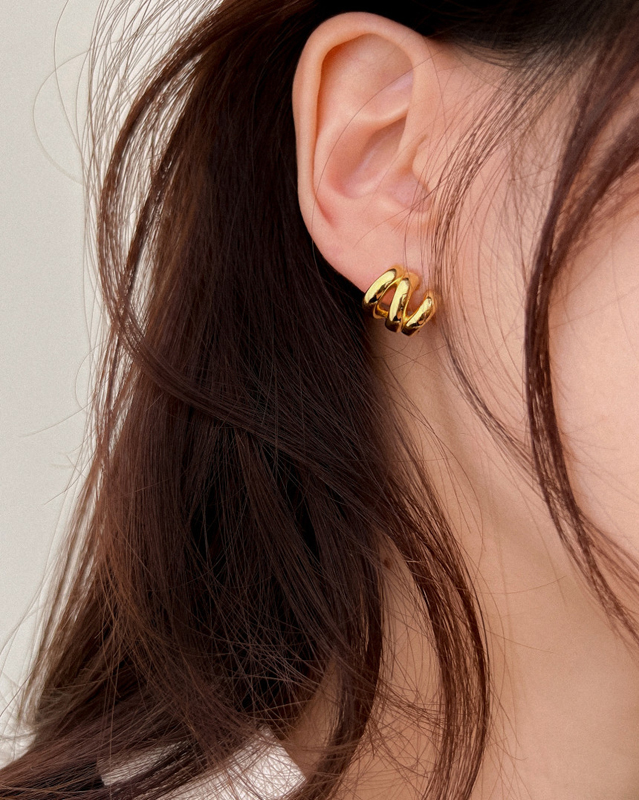 Hot Sale 18k Gold Plated Minimalist Multilayered Chic Stud Earrings