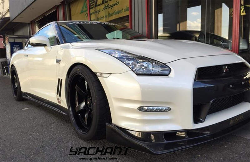YCR35262LFRP 2008-2016 Nissan R35 GTR CBA DBA Auto Select Style Front Fender FRP (4).jpg