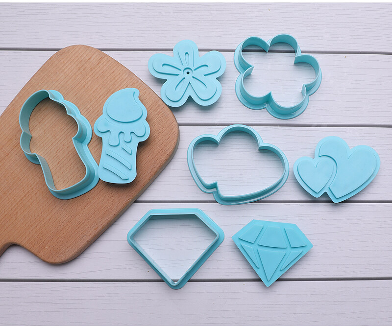 4pcs Valentine Cookie Cutters Set, Fondant Pastry Stamper, Rose,candle,flower and Diamond Stamper, Direct Embossing