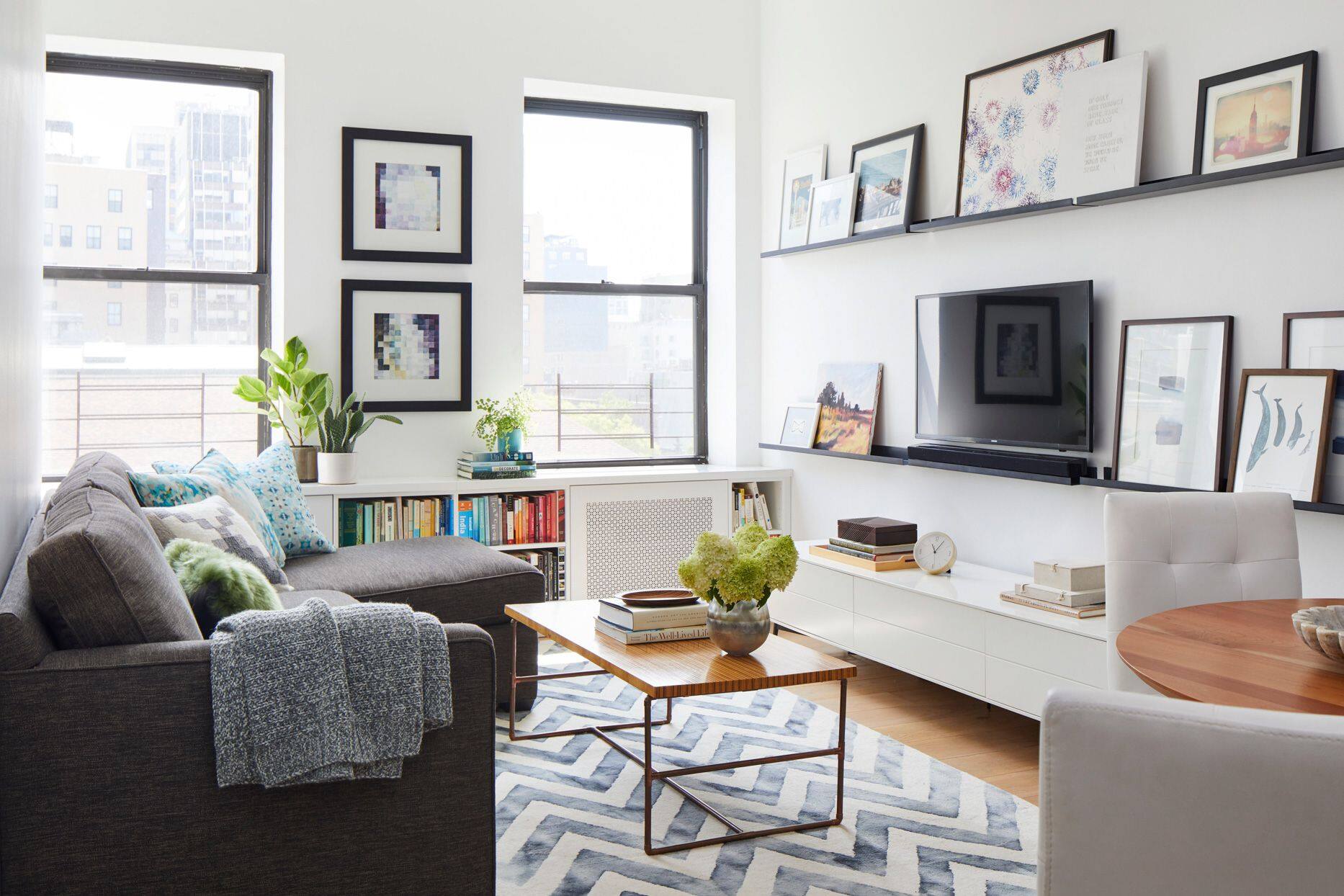 Clever Storage Solutions: Maximizing Space in Small Apartments