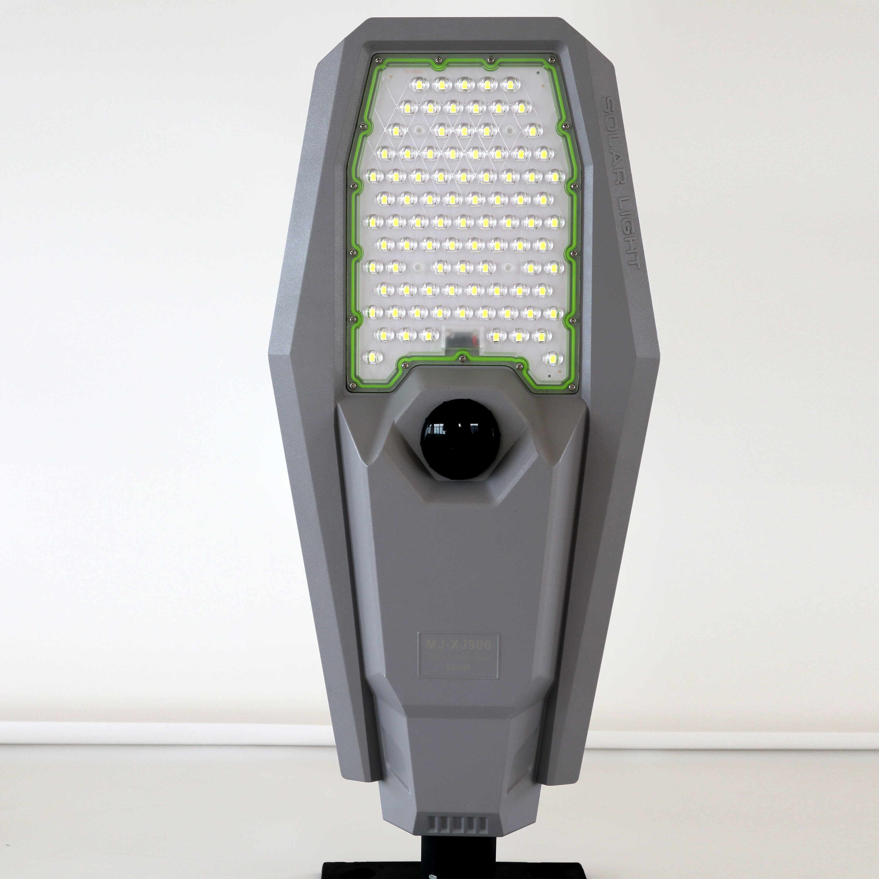 Separated Solar Street Light ETD-XJ2 Series
(200W-600W)