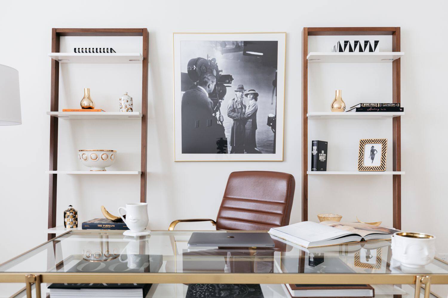 From Cluttered to Chic: Organizational Hacks for a Tidy Home