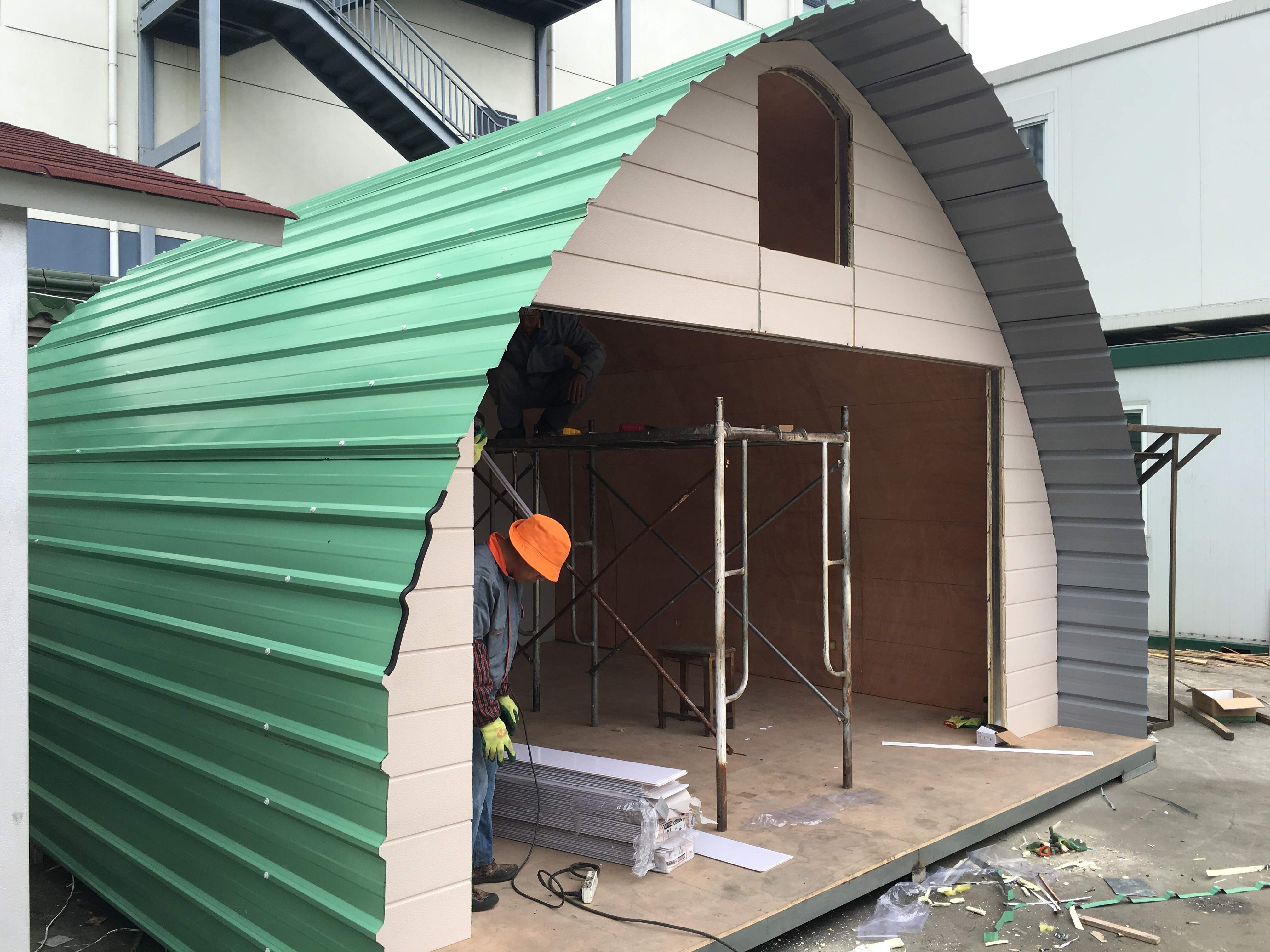 Design and Construction: Detailing Combined Container Houses from Four 40ft Containers