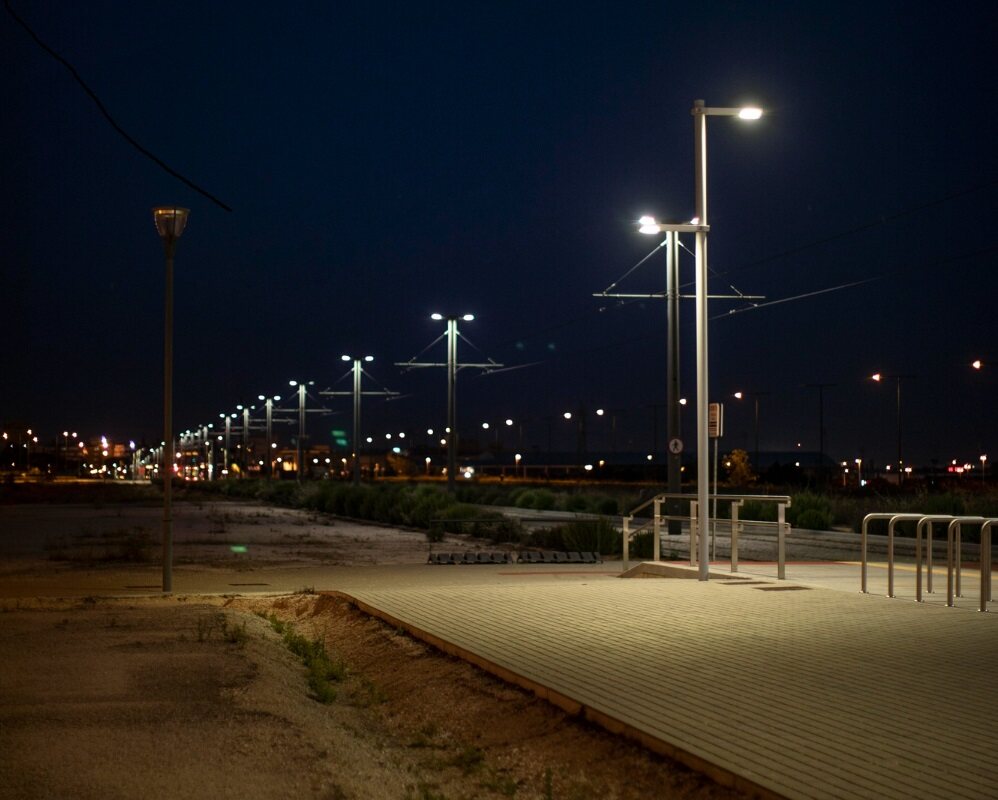 Revolutionising Street Lighting: Exploring the Potential of OEM All-in-One LED Solar Street Lights