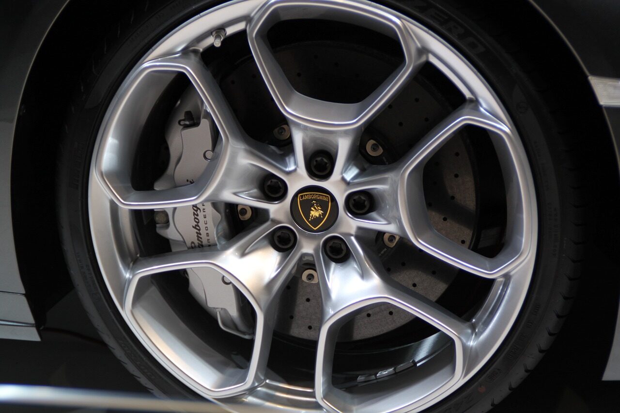 Common Signs of Hub Car Wheel Wear and When to Replace Them