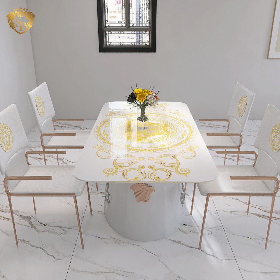 Italiensk svart og gull spisebord Hjemmebord 6 Seters Stone Glass Gold Metal Mesa Klassisk minimalistisk stil