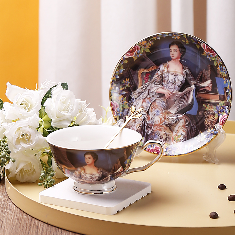 Luxury Oil Painting Pattern Bone China Tea Cup and Saucer