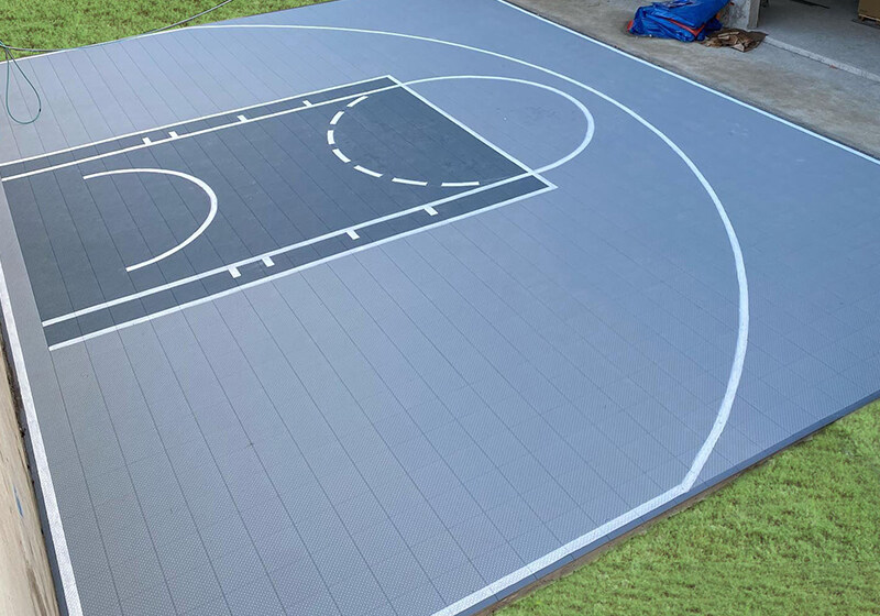 The basketball court levitates the floor,decorate your backyard