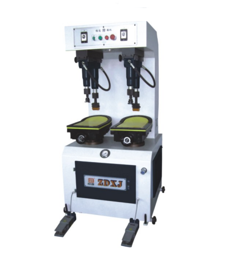 SOFT PAD ATTACHING MACHINE