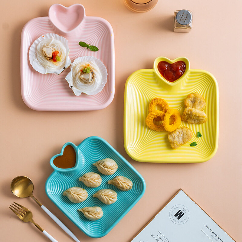 Factory Direct Ceramic Plate with Heart Shaped Dip Bowl