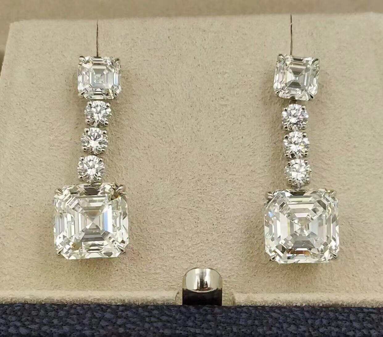 18K square diamond earrings