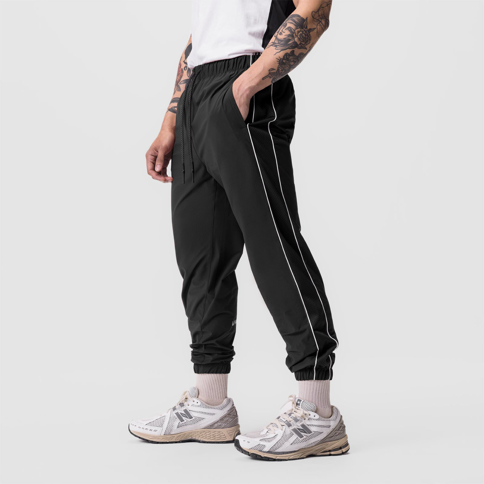 Quick-drying Breathable Men's Reflective Elastic Sport Pants