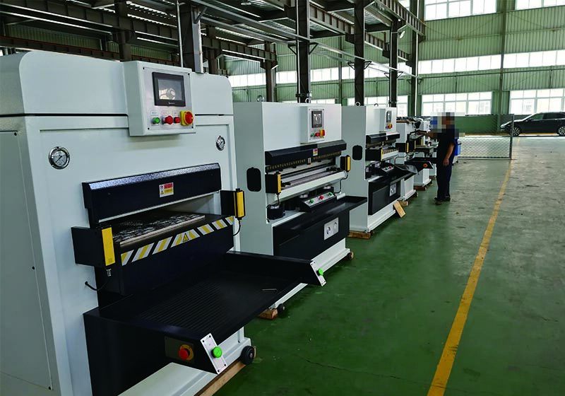 Advantages of Hydraulic Embossing Machine