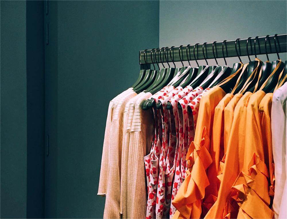 Maximizing Efficiency with a Metal Hanging Rack for Clothes Factory