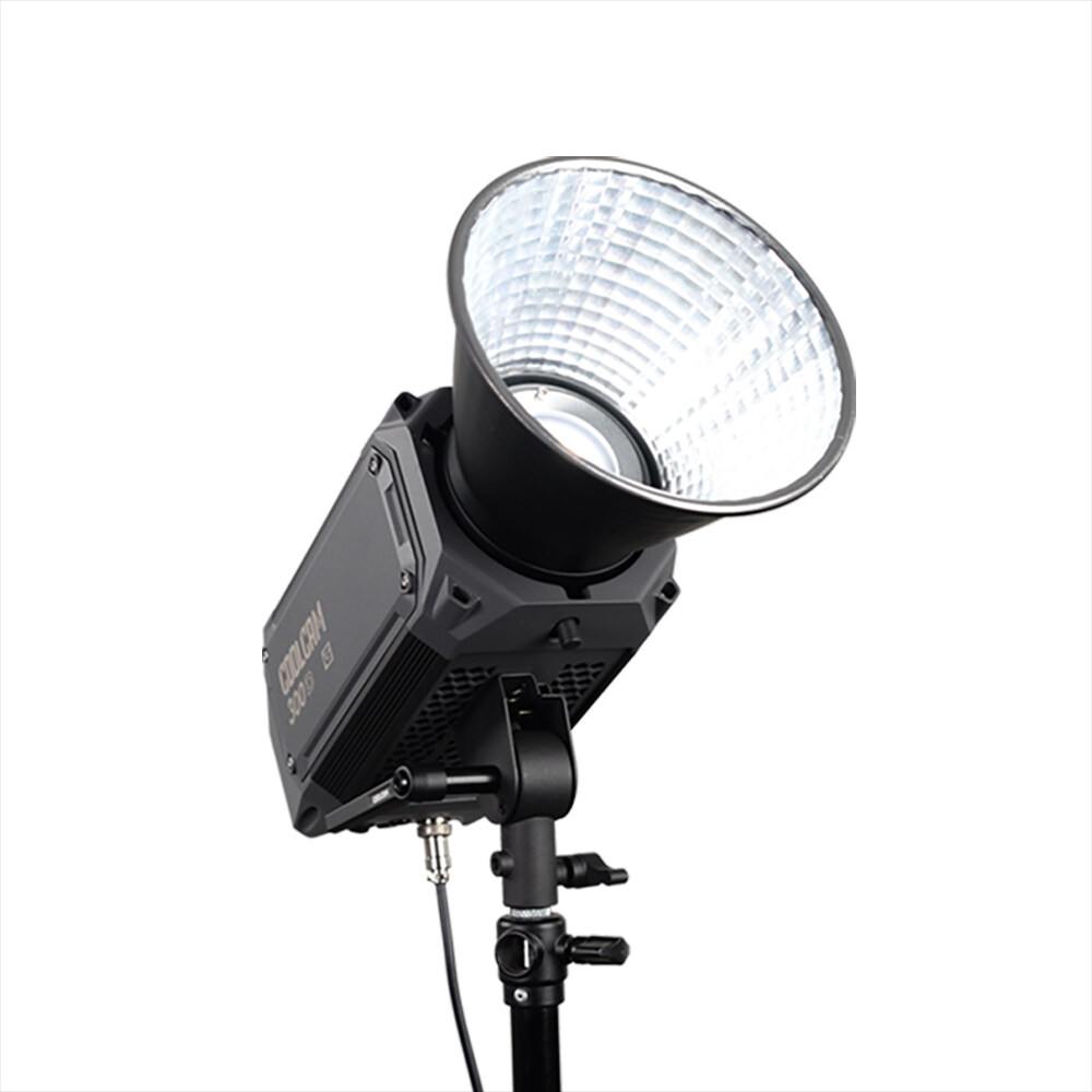 310W max APP and DMX Controlled COOLCAM 300D (G) Daylight 5600K LED monolight for live photography and video shooting Overview
