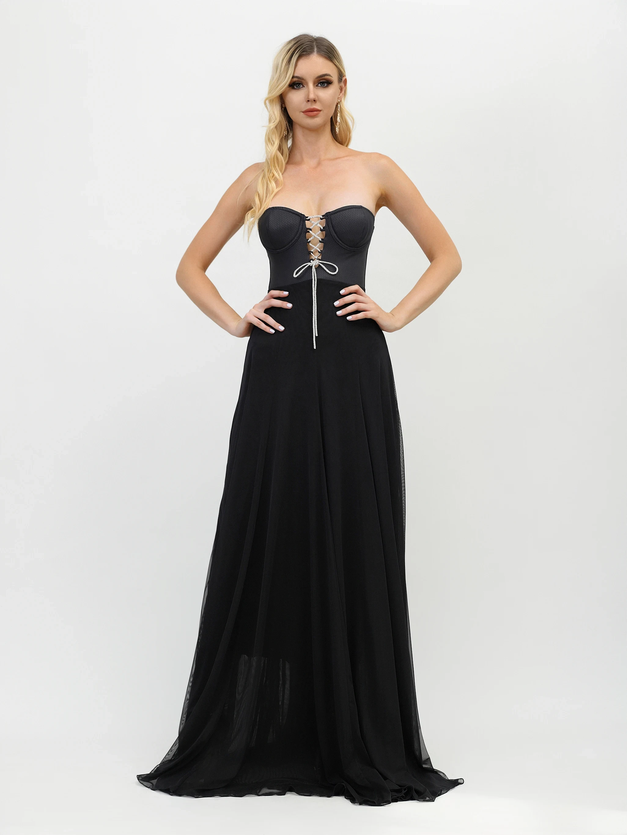 Evening Dresses: The Ultimate Statement of Elegance and Style