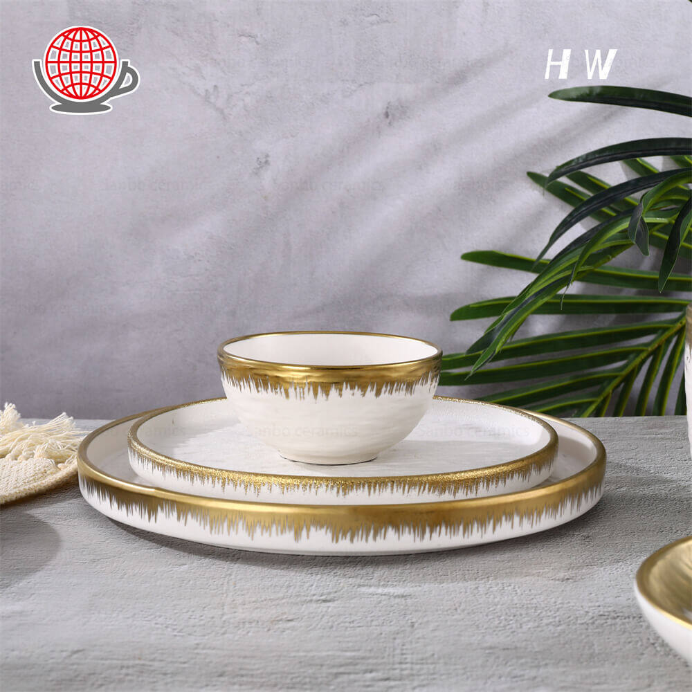 luxury-style-white-tableware.jpg