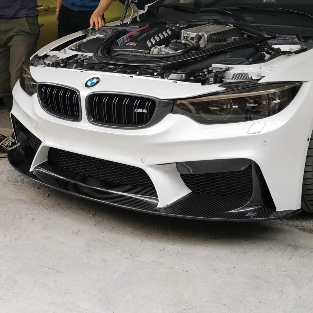For BMW M3 F80 F81 M4 F82 F83 3D style Carbon fiber front bumper