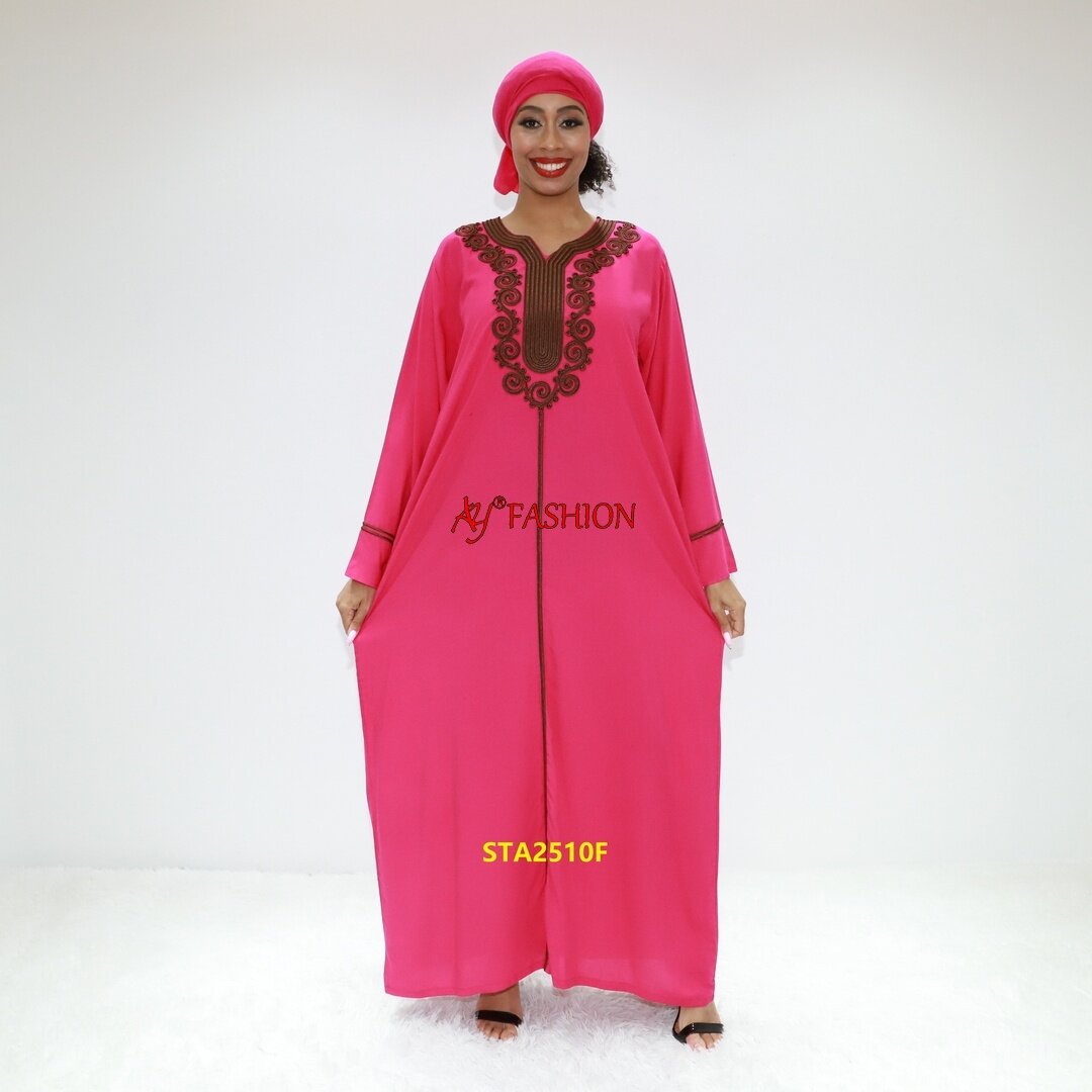 Les femmes musulmanes habillent Abaya Smol Love Sahara STA2510f Abidjan Kaftan Caftan