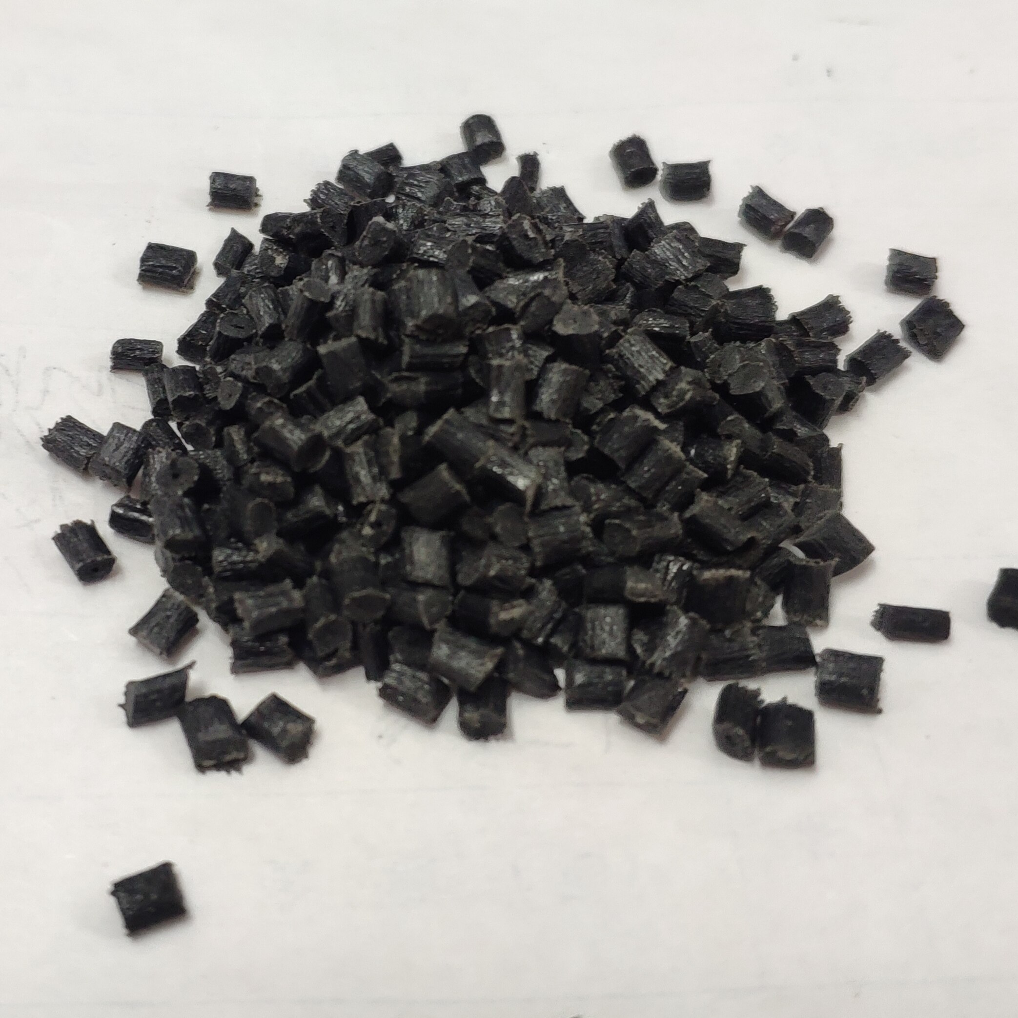 Poliamid 6 karbon fiber takviyeli PA6-CF30