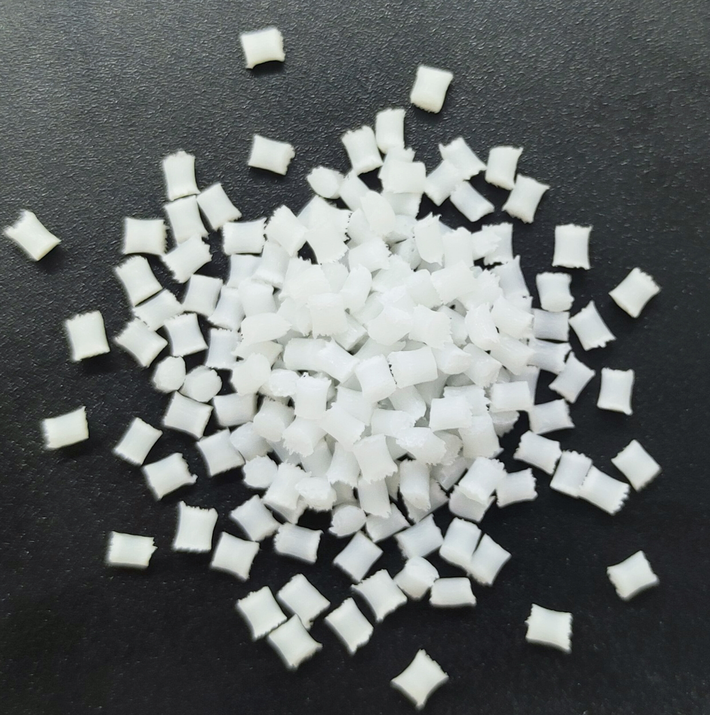 Endüstriyel uygulamalar için poliamid 6 malzeme PA6 GF30