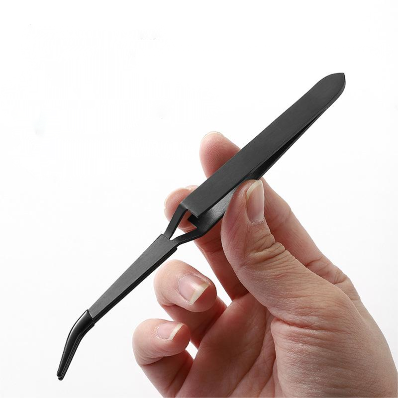 Tweezers