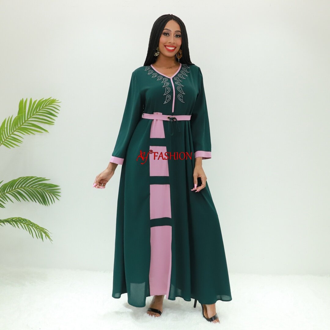 Vêtements ethniques Kaftan fabriqué sur mesure 8742 Cameroun Caftan Long Robe