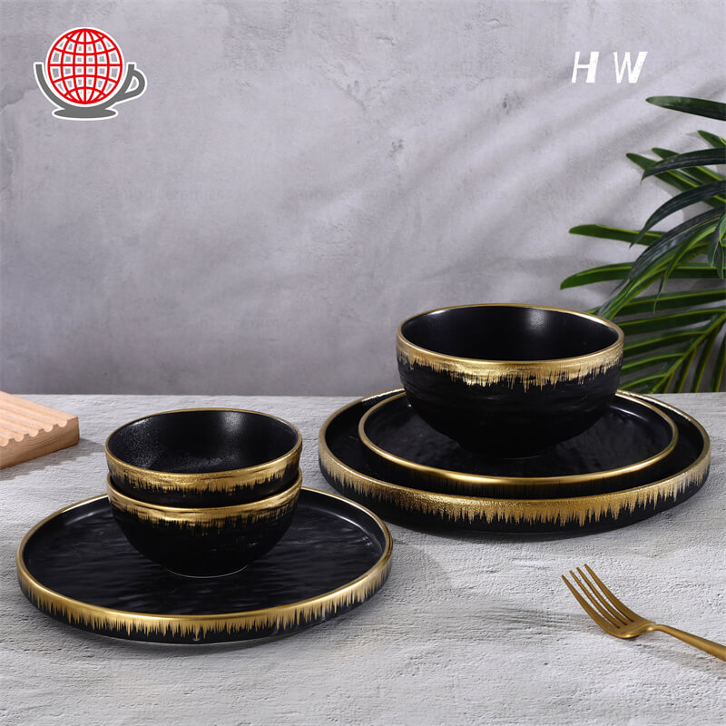 gold-rim-matte-black-porcelain-dinner-set.jpg