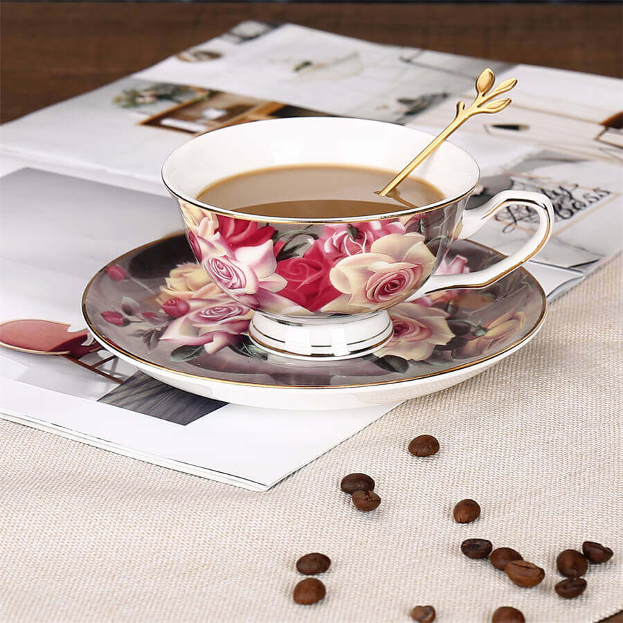 rose-pattern-saucer-tea-cup.jpg