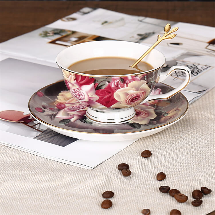 British Style Floral Tea Cups and Saucers for Hotel