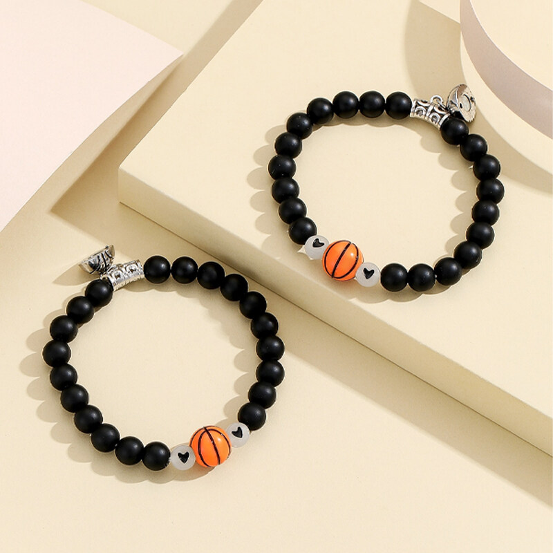 Couple brillance dans le bracelet de charme du coeur magnétique noir pour le cadeau de la Saint-Valentin