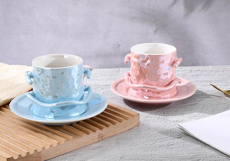 Differences Between Porcelain and Bone China Coffee Cups