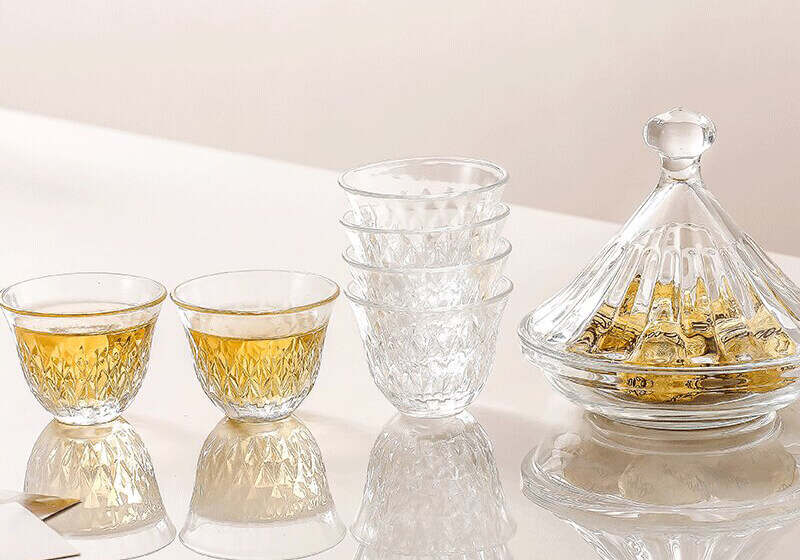 Why Are Glass Tea Cups Popular in the Middle East?