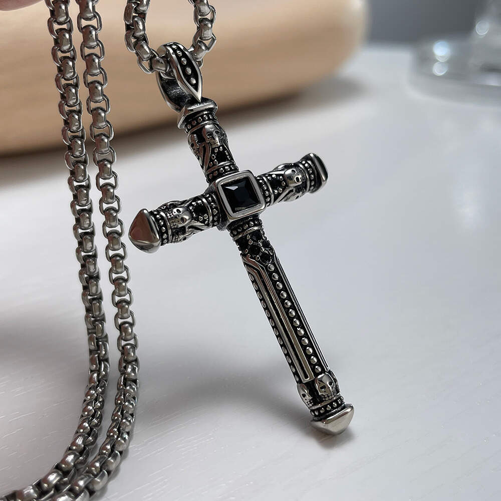 Jewelry wholesale cross-border retro cross titanium steel pendant  personalized stainless steel punk style necklace for men (10).jpg