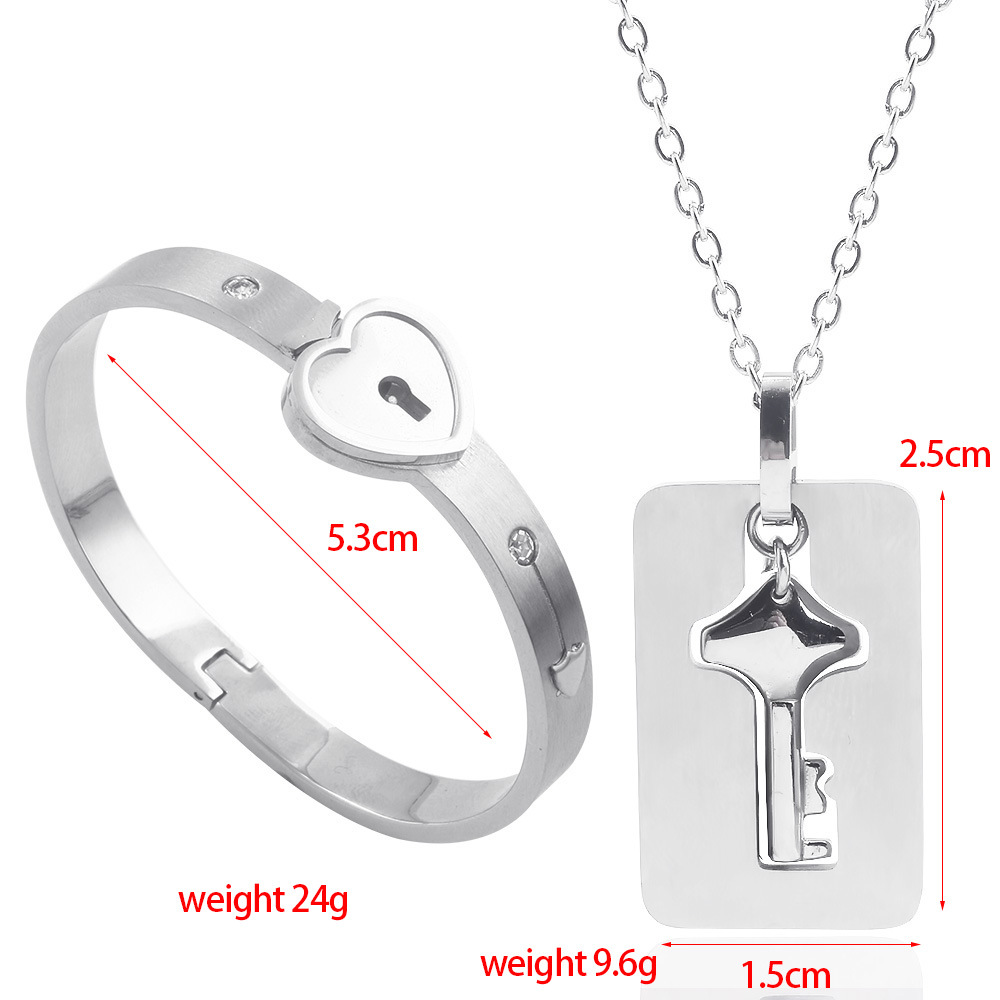 Amazon love lock couple bracelet necklace men and women interlocking to the sky Valentine's Day gift (4).jpg