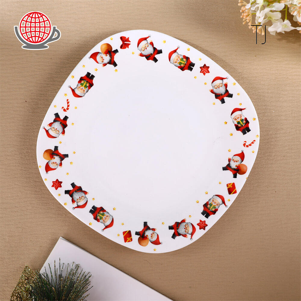 christmas-theme-restaurant-dinner-plate.jpg