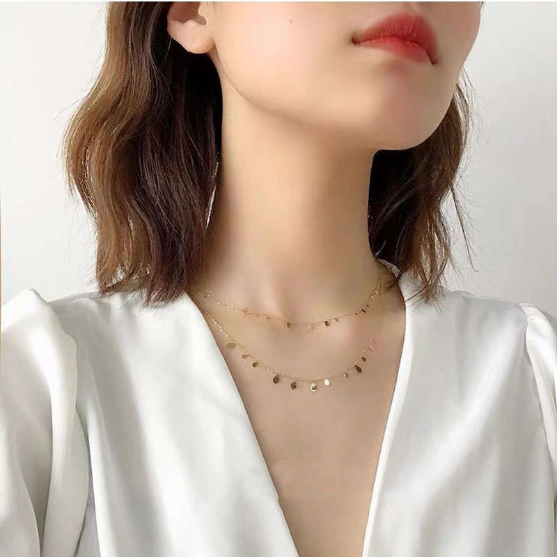 Custom Design Summer Clavicle Chain Necklace Multi-Round Pedants in Light Luxury Stainless Steel with Gold Plating for Weddings