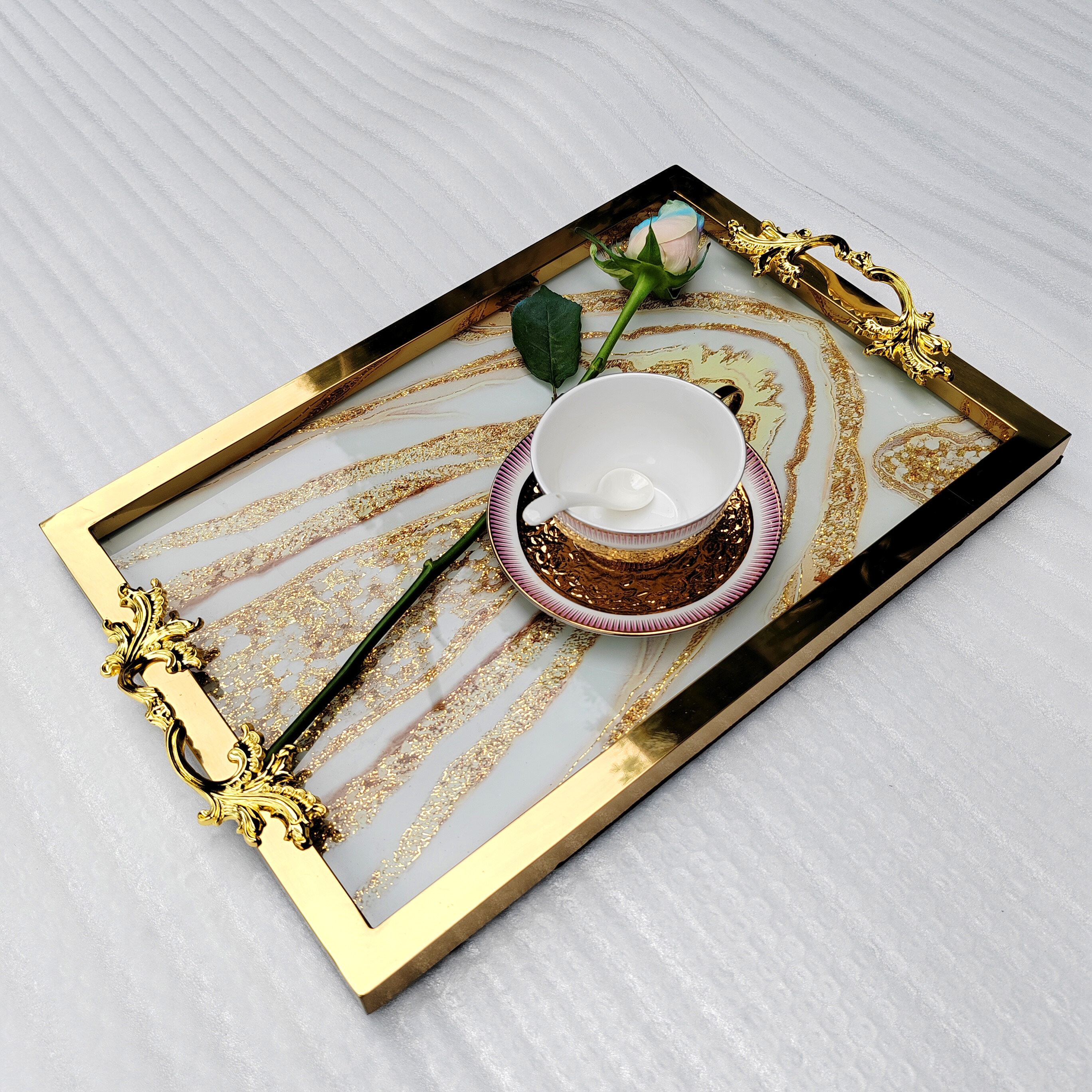 dining room tray，luxury gold tray，restaurant tray，304 stainless steel，rectangular Italian design，villa hotel bathroom decoration tray，tray furniture