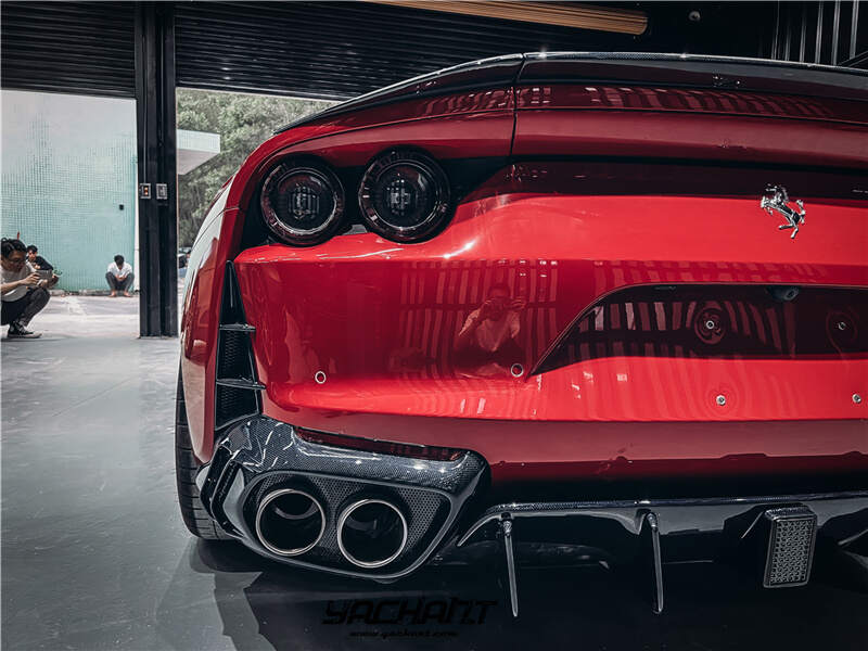 YCFR812004SDCF 2017-2020 Ferrari 812 Superfast MSY Softkit Style Rear Diffuser DCF with Brake Light  (106).jpg