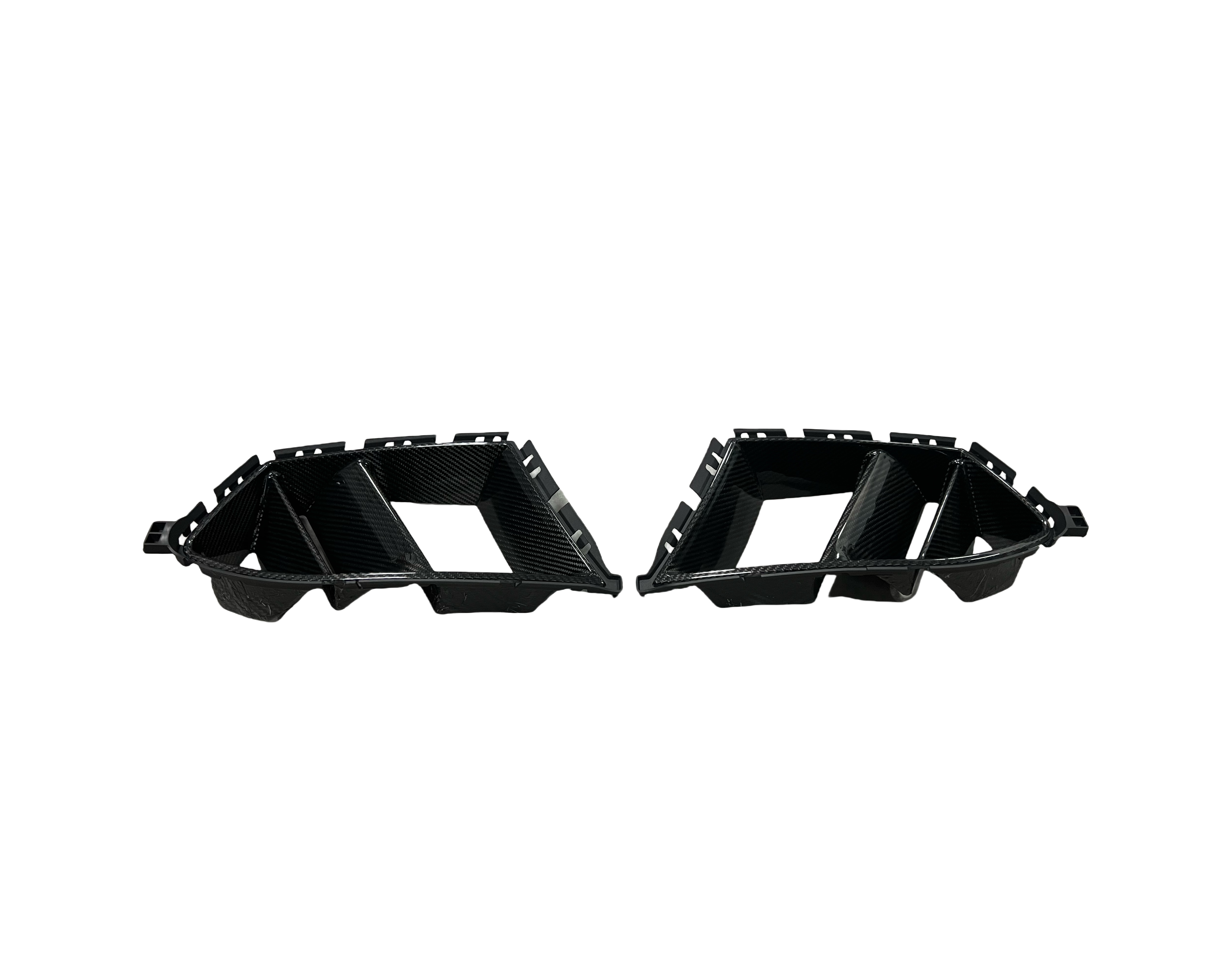 For G80 G81 G82 G83 Carbon Fiber R Style Air inlets