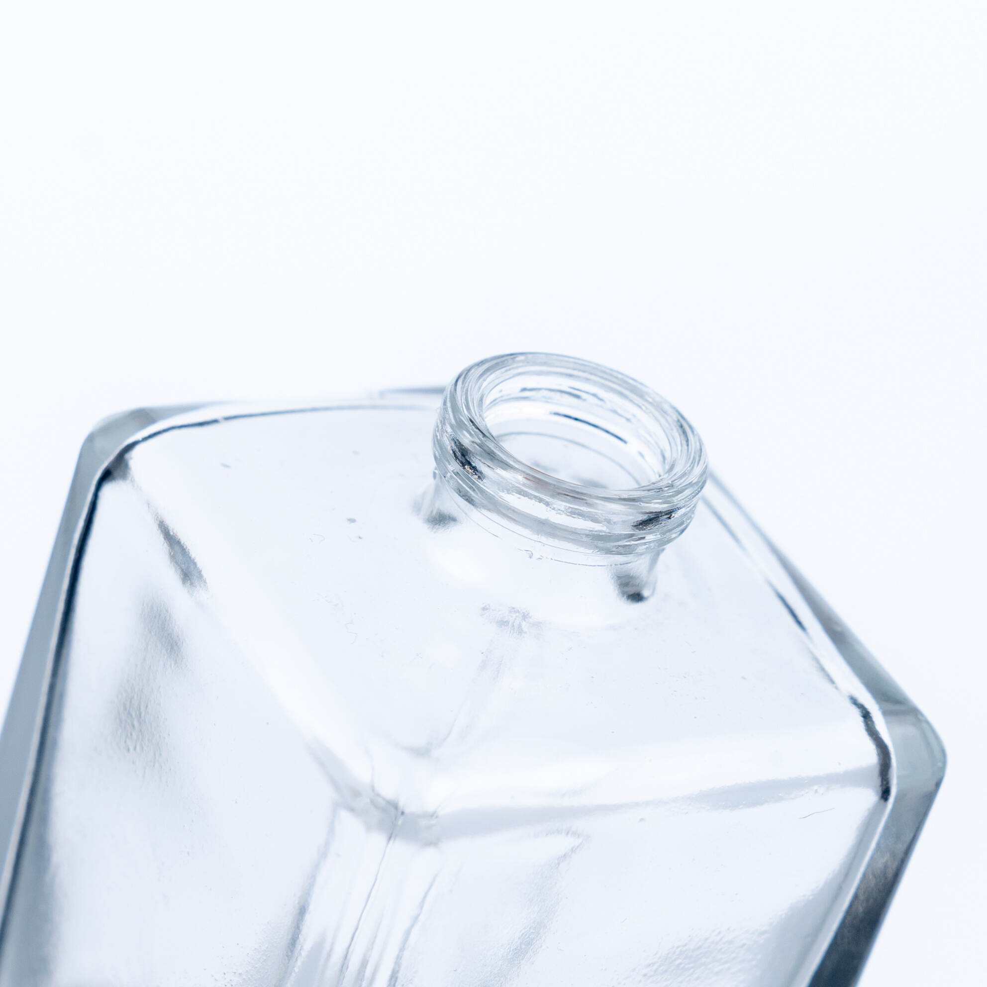 50ml Glass Clear Square Bayonet Perfume Bottle Set of Two Supplier