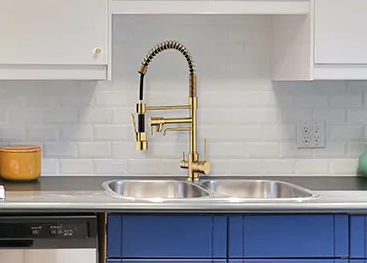 3-Way Commercial Kitchen Faucet: A Modern Kitchen Essential