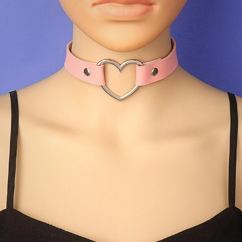 ROMWE Anime Heart-ring & Studded Decor Choker