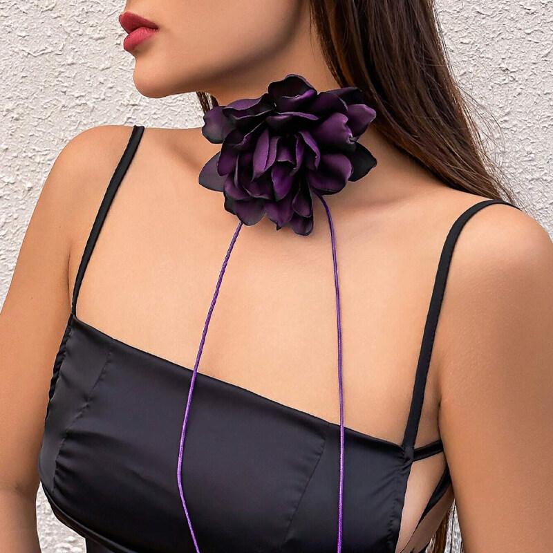 Flower Decor Choker