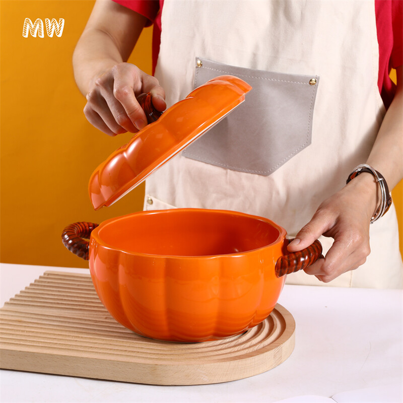 pumpkin-soup-bowls-with-lids.jpg