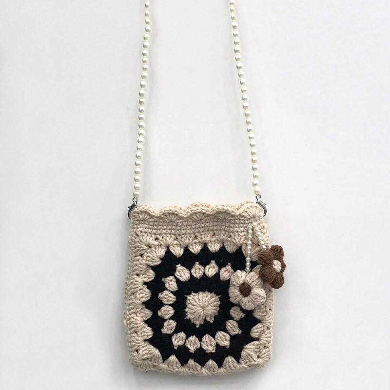 Crochet Crossbody Bag With Flower Pendant For Women