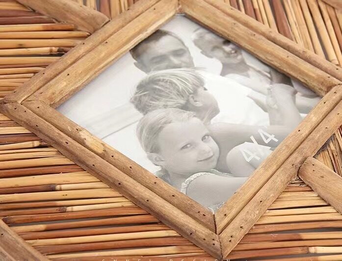 4x4" wooden half handmade wall photo frame with natural reed in leaf shape