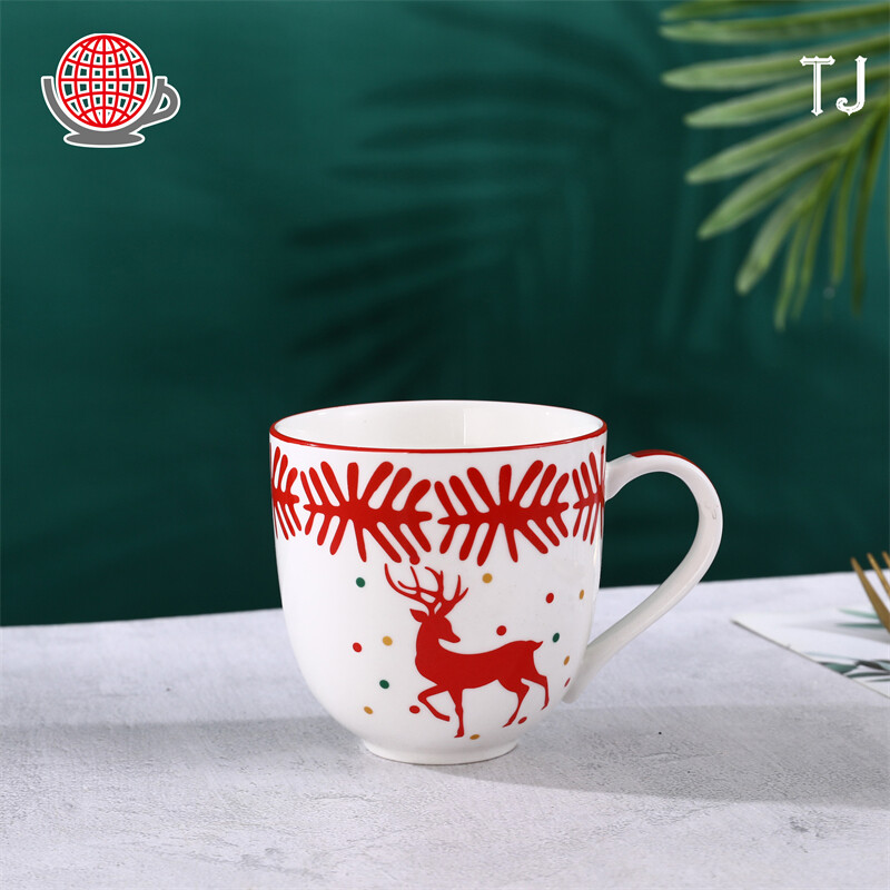 red-reindeer-christmas-mug.jpg