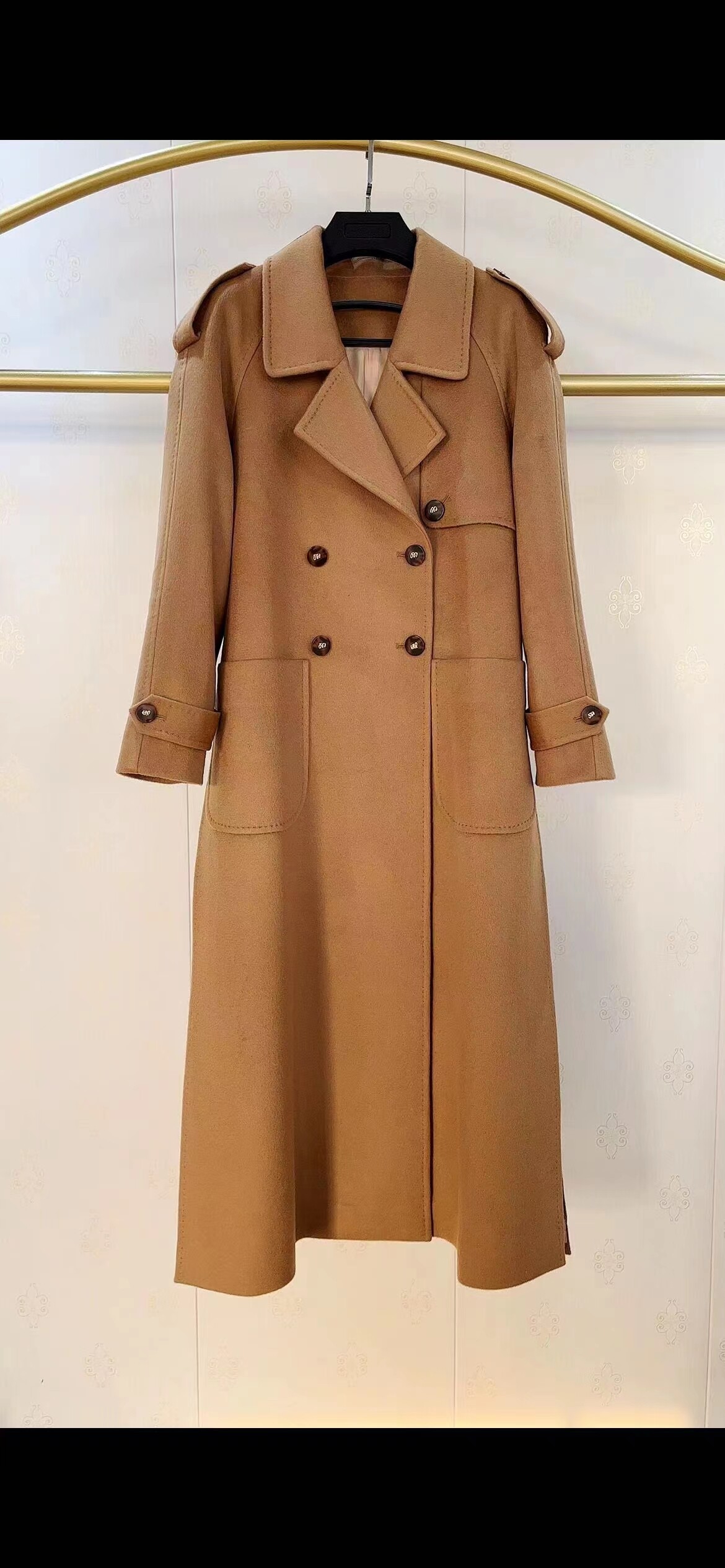 Lady trench coat