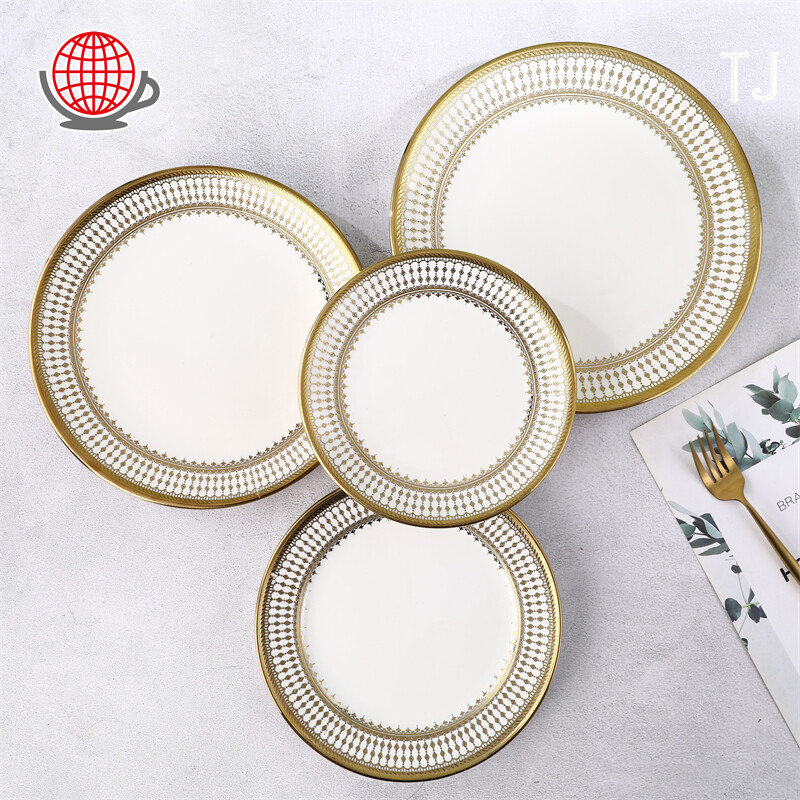 4-sizes-gold-trim-dining-plates.jpg